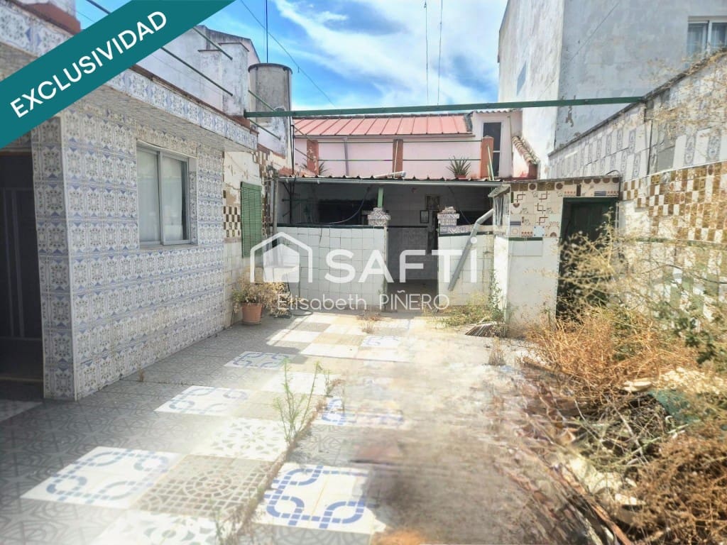 4 quarto Moradia em Banda para venda em Montijo com garagem - 72 000 € (Ref: 9813275)