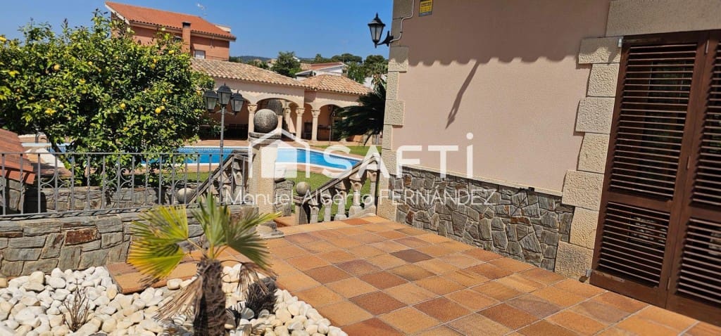 5 quarto Moradia para venda em Mataro com piscina garagem - 2 450 000 € (Ref: 9813276)