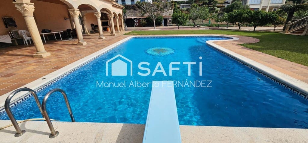 5 quarto Moradia para venda em Mataro com piscina garagem - 2 450 000 € (Ref: 9813276)