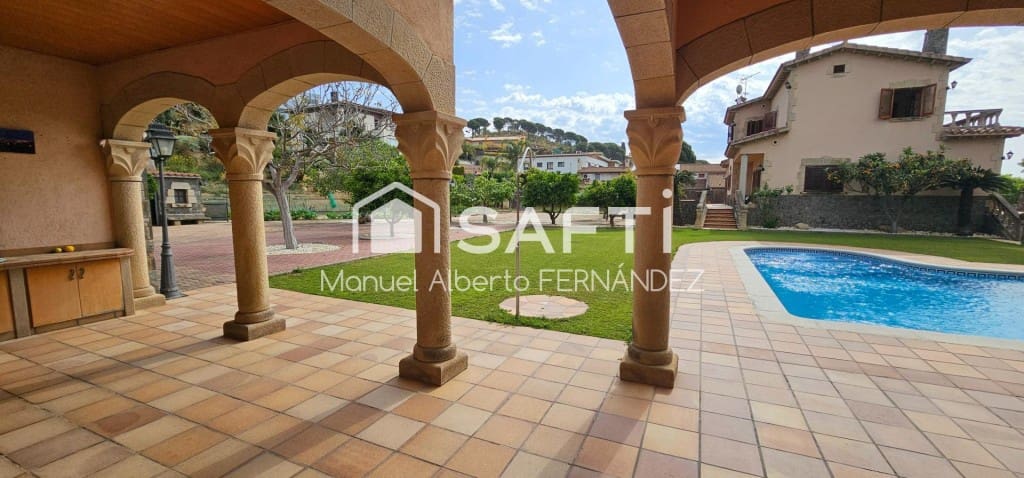 5 quarto Moradia para venda em Mataro com piscina garagem - 2 450 000 € (Ref: 9813276)