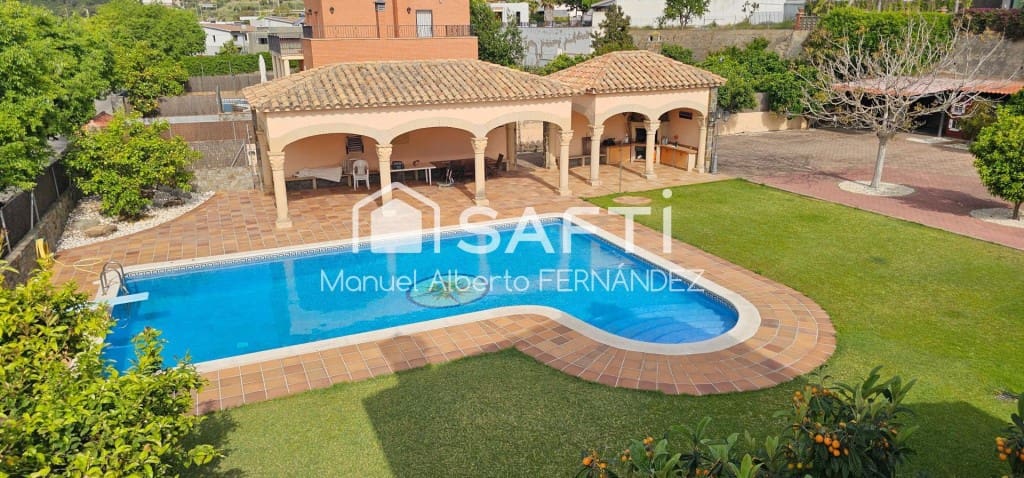 5 quarto Moradia para venda em Mataro com piscina garagem - 2 450 000 € (Ref: 9813276)