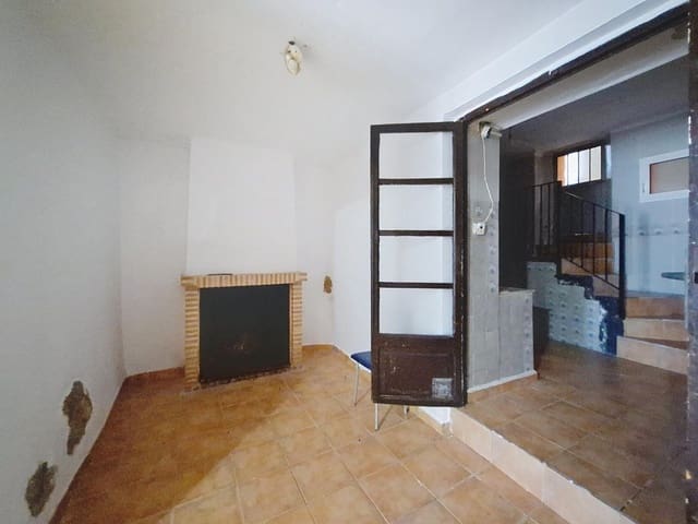 4 slaapkamer Rijtjeshuis te koop in Castelló de Rugat - € 59.000 (Ref: 9815774)