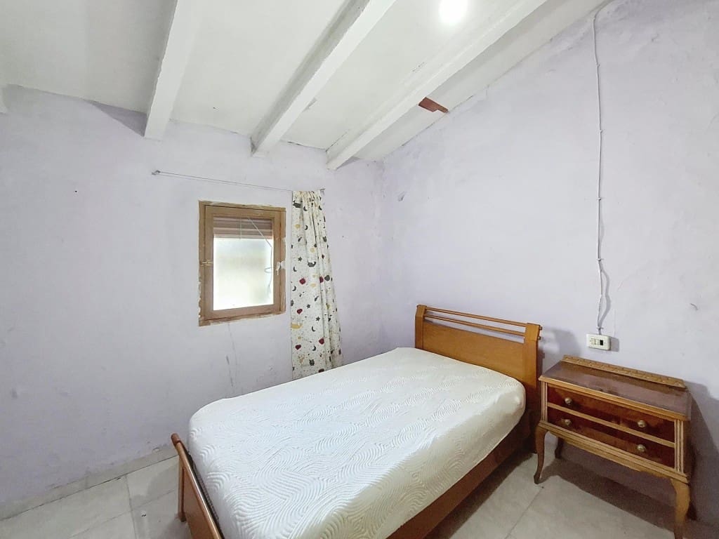 4 slaapkamer Rijtjeshuis te koop in Castello de Rugat - € 59.000 (Ref: 9815774)