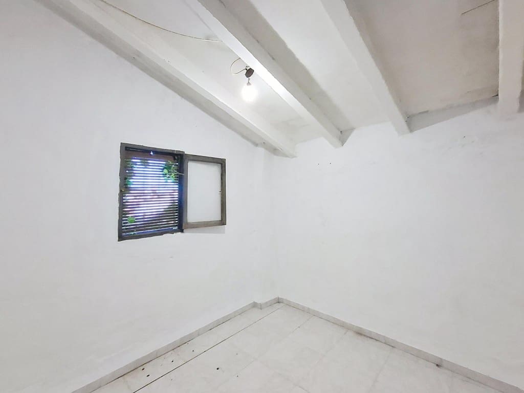 4 slaapkamer Rijtjeshuis te koop in Castello de Rugat - € 59.000 (Ref: 9815774)