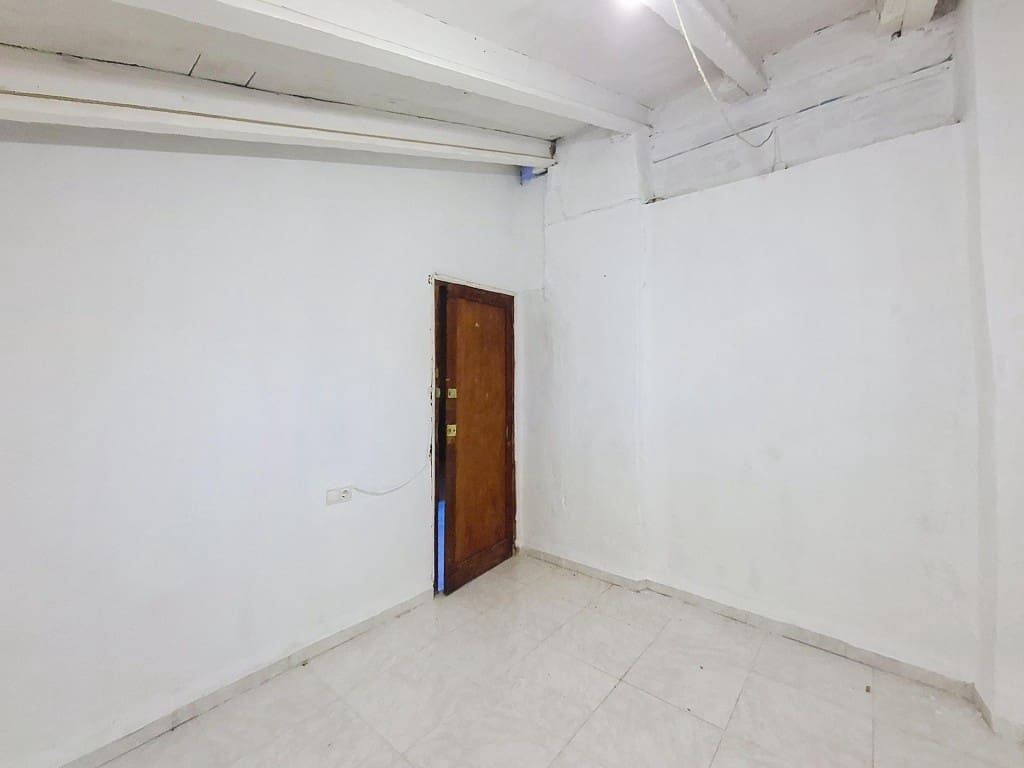 4 slaapkamer Rijtjeshuis te koop in Castello de Rugat - € 59.000 (Ref: 9815774)