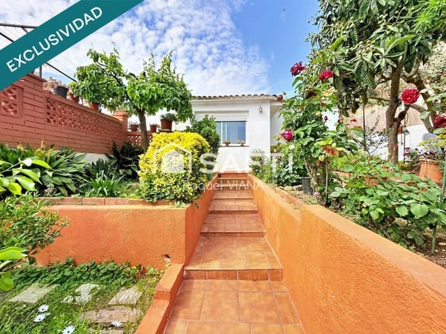 3 bedroom Villa for sale in Esparreguera - € 215,000 (Ref: 9815776)