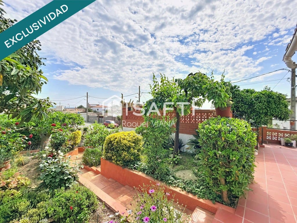3 bedroom Villa for sale in Esparreguera - € 215,000 (Ref: 9815776)