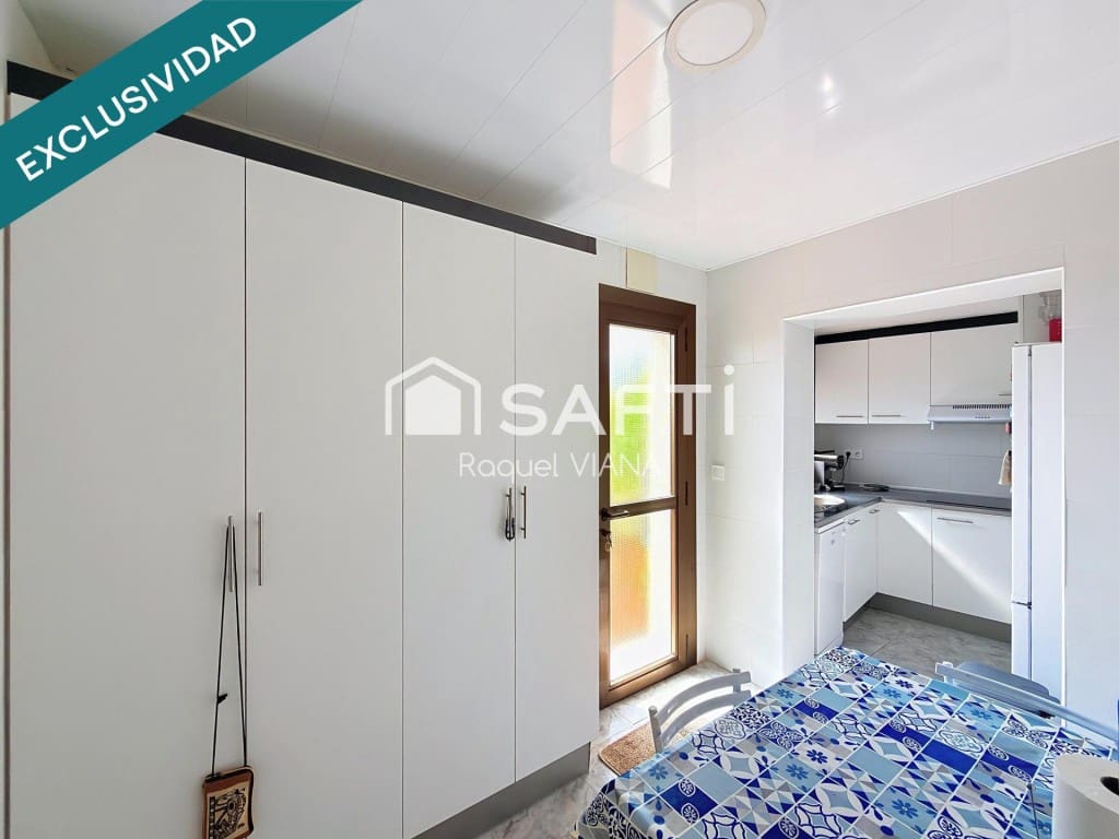 3 bedroom Villa for sale in Esparreguera - € 215,000 (Ref: 9815776)