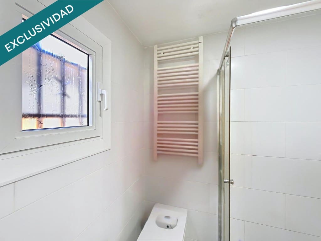 3 bedroom Villa for sale in Esparreguera - € 215,000 (Ref: 9815776)