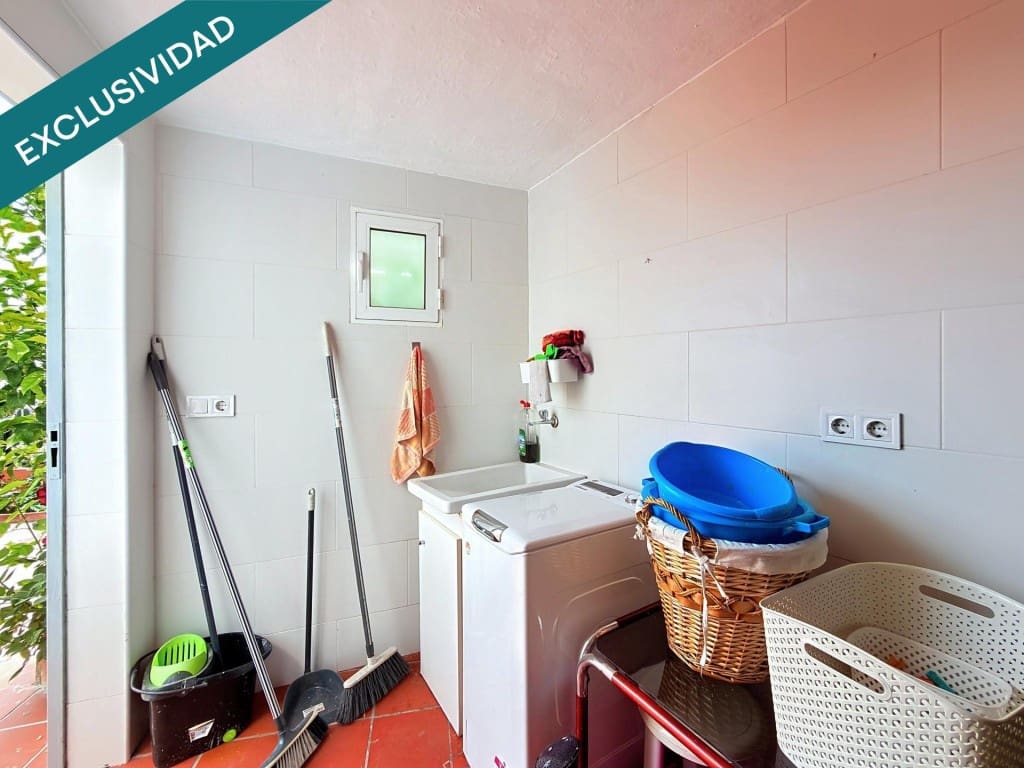 3 bedroom Villa for sale in Esparreguera - € 215,000 (Ref: 9815776)