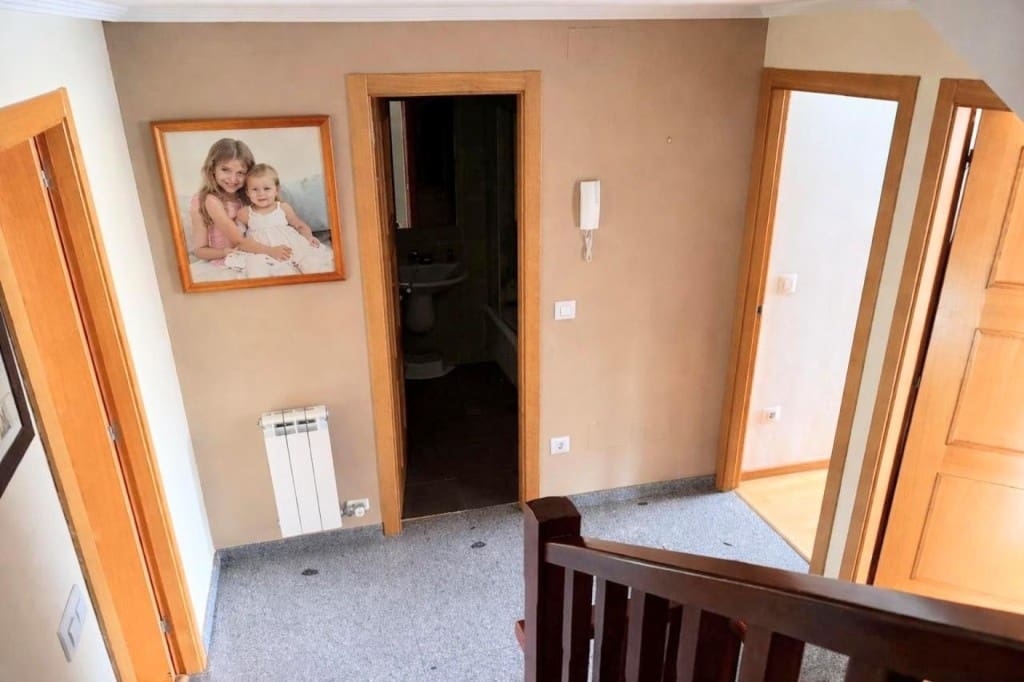3 bedroom Terraced Villa for sale in San Andres del Rabanedo with garage - € 325,000 (Ref: 9815778)