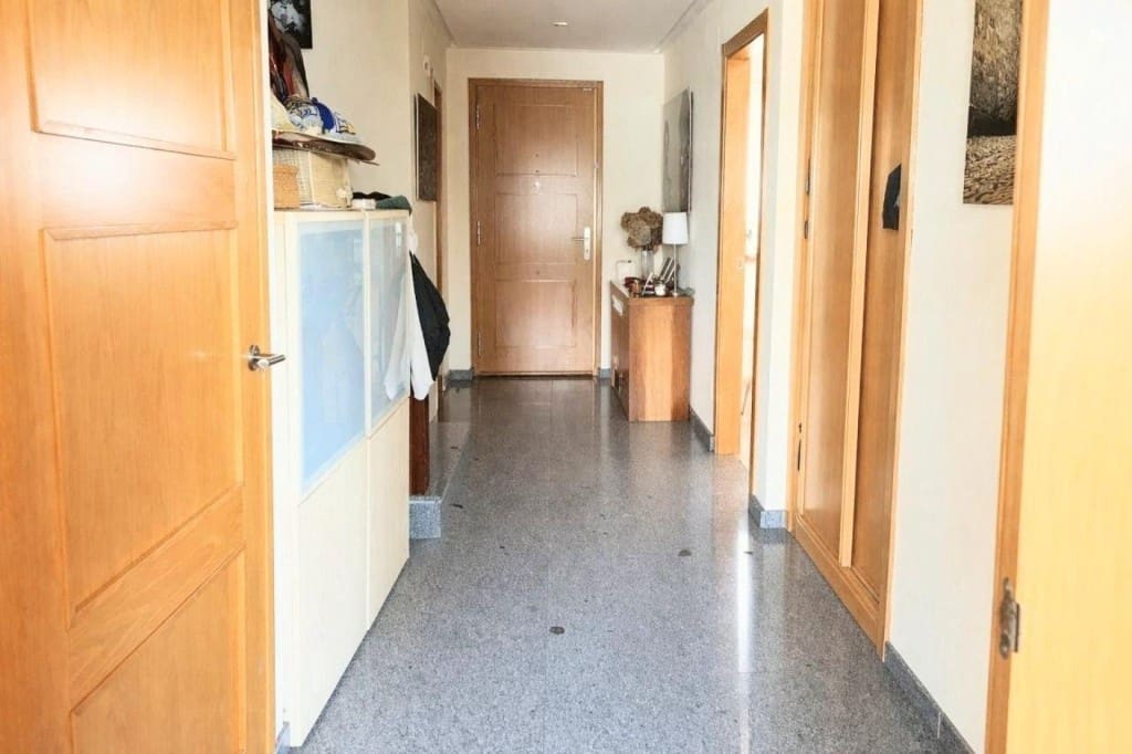 3 bedroom Terraced Villa for sale in San Andres del Rabanedo with garage - € 325,000 (Ref: 9815778)
