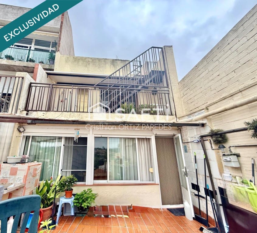 3 bedroom Terraced Villa for sale in Malgrat de Mar with garage - € 249,000 (Ref: 9817947)