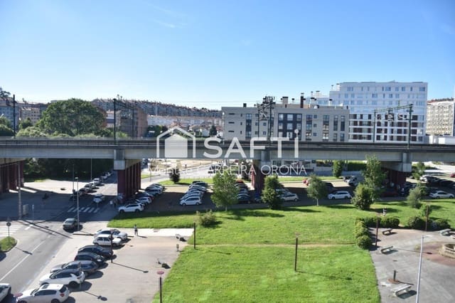 4 quarto Apartamento para arrendar em Santiago de Compostela com garagem - 1 500 € (Ref: 9817950)
