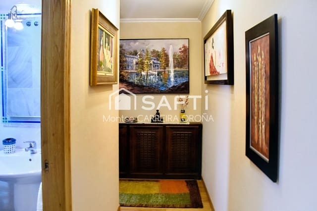 4 quarto Apartamento para arrendar em Santiago de Compostela com garagem - 1 500 € (Ref: 9817950)