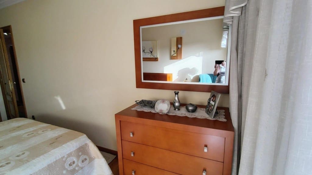 4 quarto Apartamento para arrendar em Santiago de Compostela com garagem - 1 500 € (Ref: 9817950)