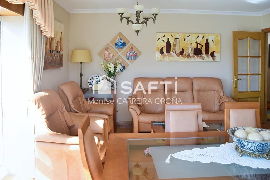 4 quarto Apartamento para arrendar em Santiago de Compostela com garagem - 1 500 € (Ref: 9817950)