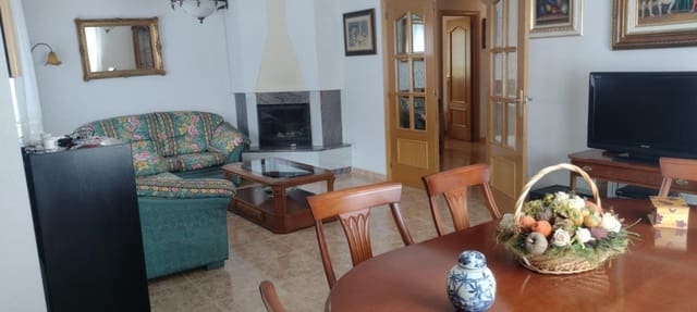 Chalet de 3 habitaciones en Pioz en venta - 328.000 € (Ref: 9817954)