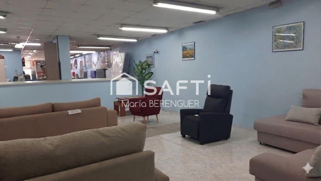 Local Comercial en Mollet del Vallès en venta - 285.000 € (Ref: 9817956)