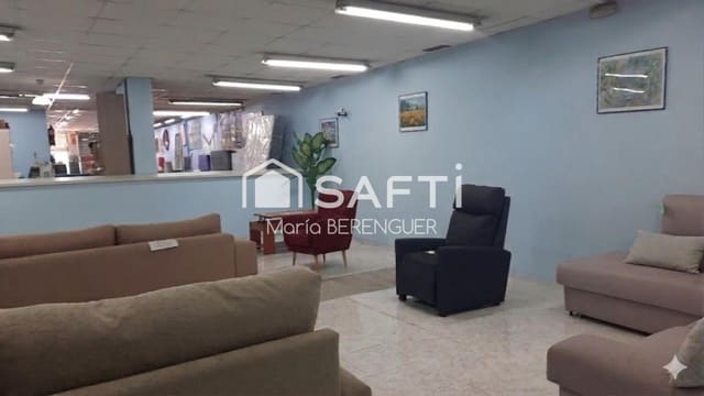 Local Comercial en Mollet del Vallès en venta - 285.000 € (Ref: 9817956)