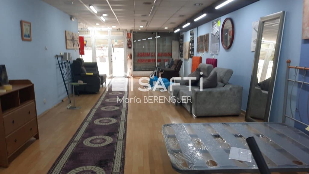 Local Comercial en Mollet del Vallès en venta - 285.000 € (Ref: 9817956)