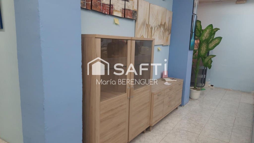 Local Comercial en Mollet del Vallès en venta - 285.000 € (Ref: 9817956)