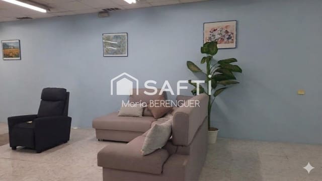 Local Comercial en Mollet del Vallès en venta - 285.000 € (Ref: 9817956)