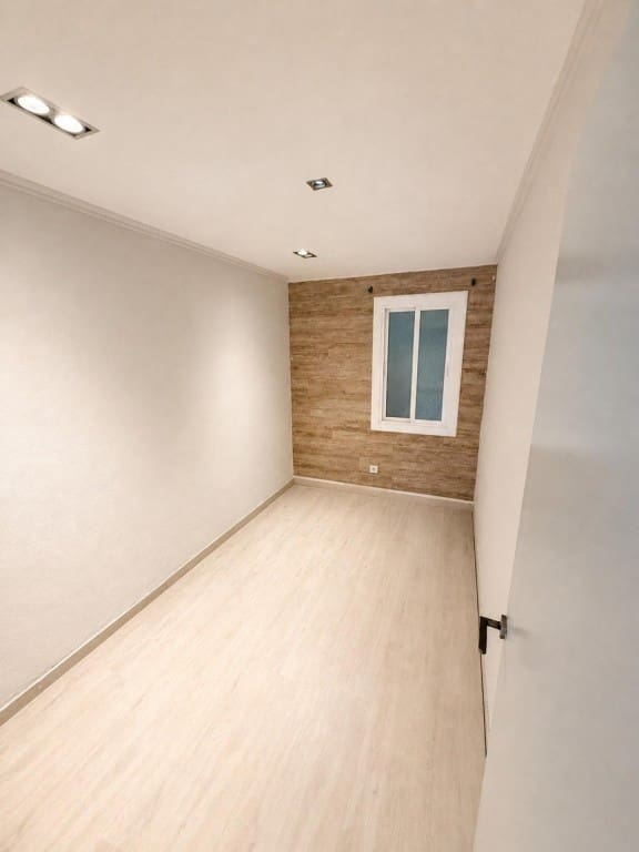 4 slaapkamer Appartement te koop in El Prat de Llobregat - € 260.000 (Ref: 9817957)