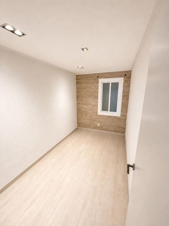 4 slaapkamer Appartement te koop in El Prat de Llobregat - € 260.000 (Ref: 9817957)