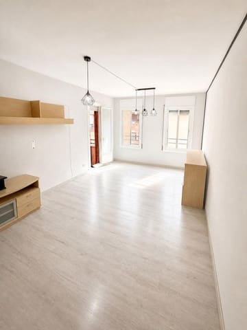 4 slaapkamer Appartement te koop in El Prat de Llobregat - € 260.000 (Ref: 9817957)