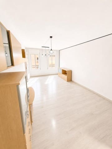 4 slaapkamer Appartement te koop in El Prat de Llobregat - € 260.000 (Ref: 9817957)
