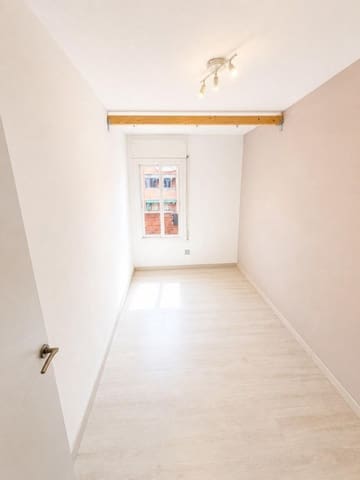 4 slaapkamer Appartement te koop in El Prat de Llobregat - € 260.000 (Ref: 9817957)
