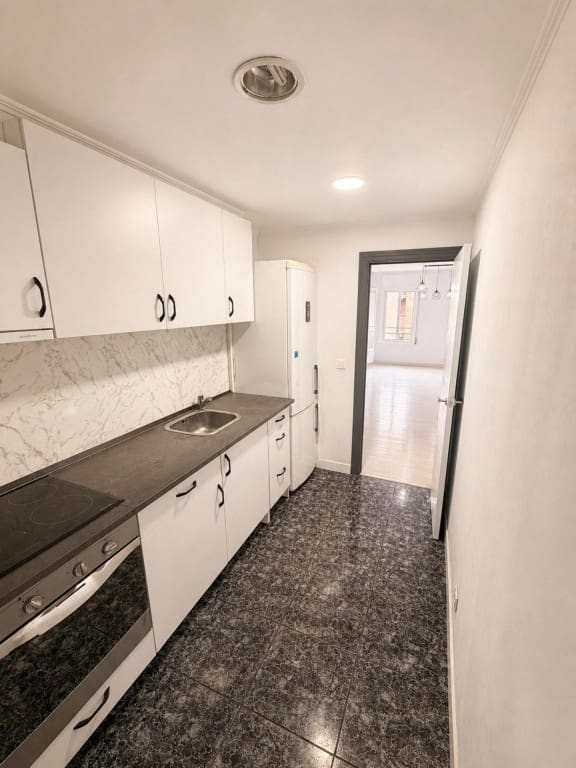 4 slaapkamer Appartement te koop in El Prat de Llobregat - € 260.000 (Ref: 9817957)
