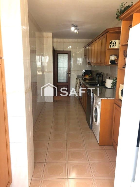 3 bedroom Apartment for sale in Torreblanca with pool - € 390,000 (Ref: 9817958)