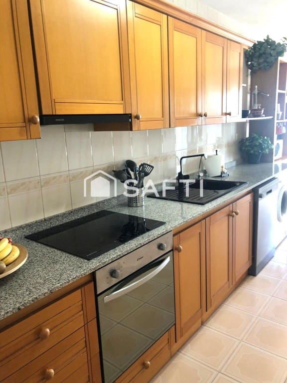 3 bedroom Apartment for sale in Torreblanca with pool - € 390,000 (Ref: 9817958)
