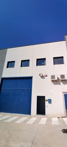 Commercial for sale in Sant Cugat Sesgarrigues - € 370,000 (Ref: 9817962)