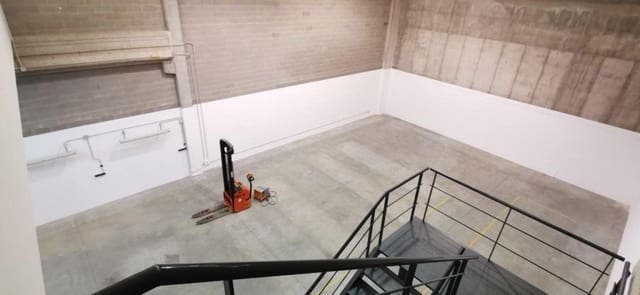 Commercial for sale in Sant Cugat Sesgarrigues - € 370,000 (Ref: 9817962)