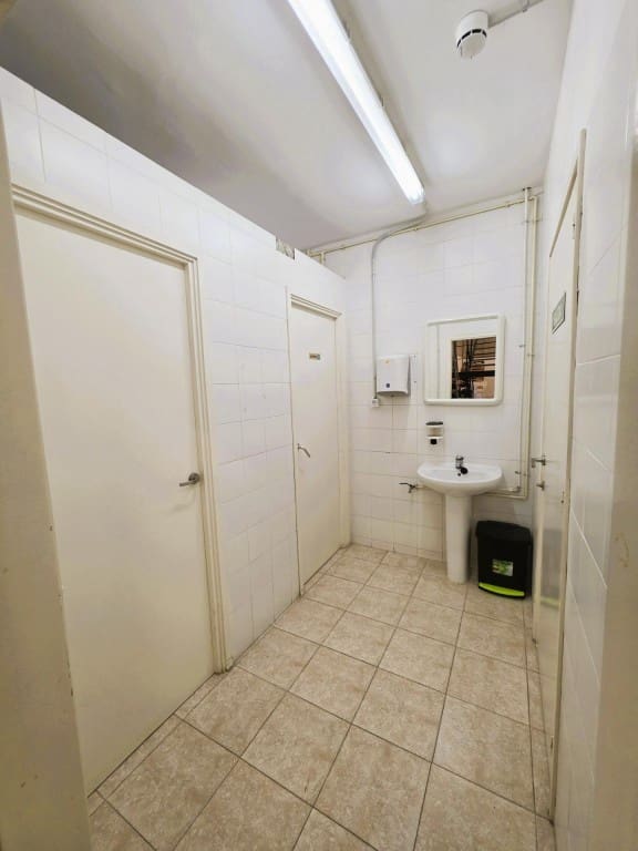 Commercial for sale in Sant Cugat Sesgarrigues - € 370,000 (Ref: 9817962)