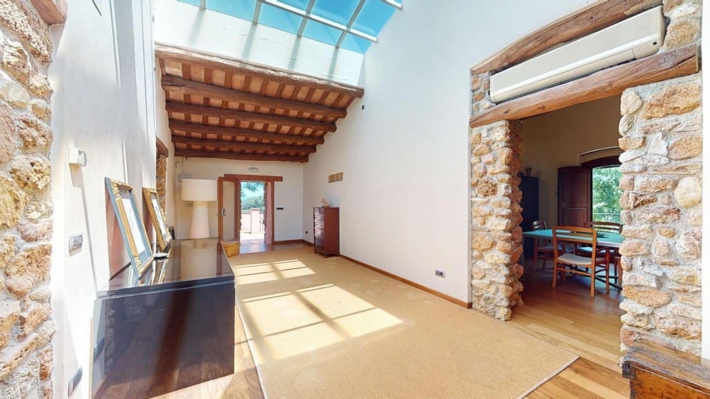 5 bedroom Finca/Country House for sale in Gelida with pool - € 1,700,000 (Ref: 9820297)