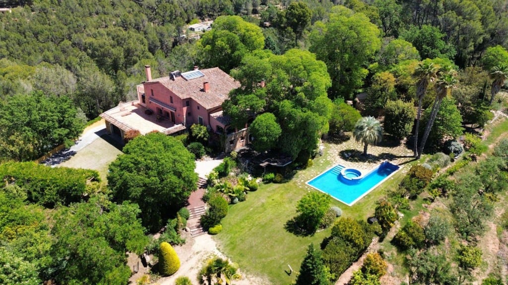 5 bedroom Finca/Country House for sale in Gelida with pool - € 1,700,000 (Ref: 9820297)
