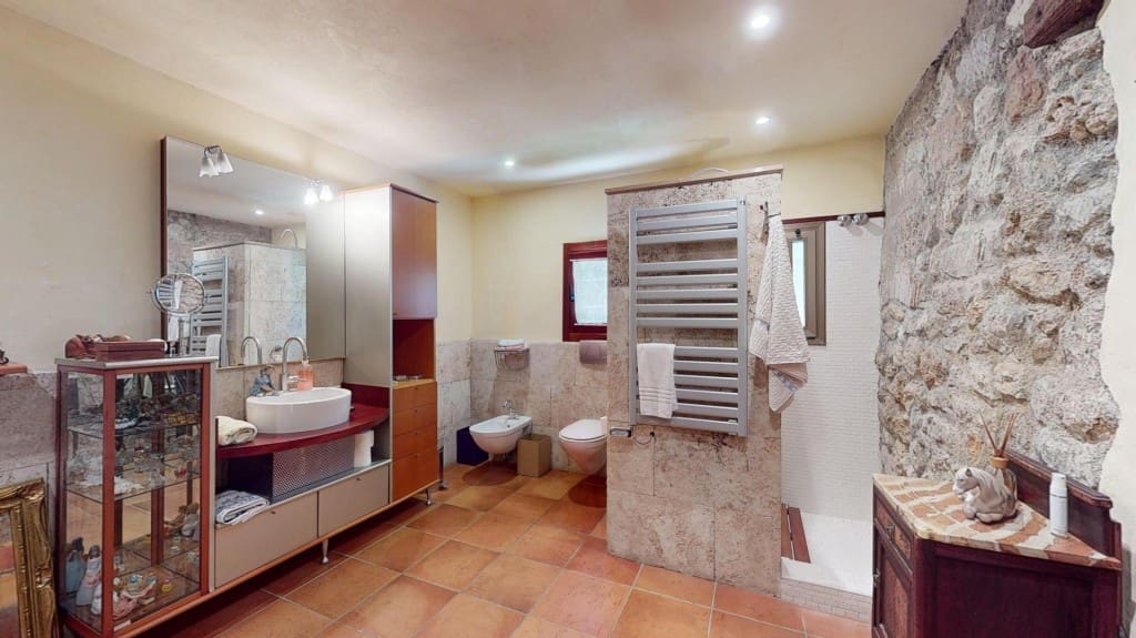 5 bedroom Finca/Country House for sale in Gelida with pool - € 1,700,000 (Ref: 9820297)