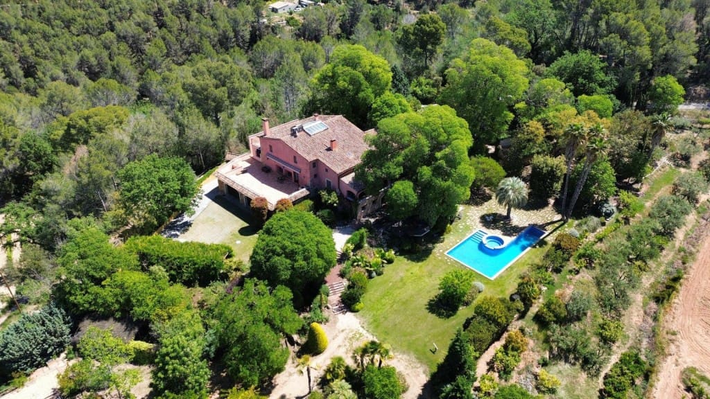 5 bedroom Finca/Country House for sale in Gelida with pool - € 1,700,000 (Ref: 9820297)