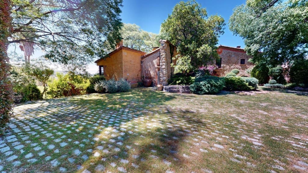 5 bedroom Finca/Country House for sale in Gelida with pool - € 1,700,000 (Ref: 9820297)