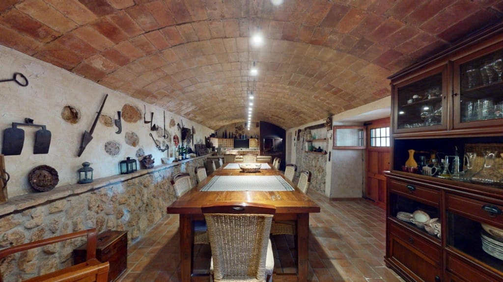 5 bedroom Finca/Country House for sale in Gelida with pool - € 1,700,000 (Ref: 9820297)