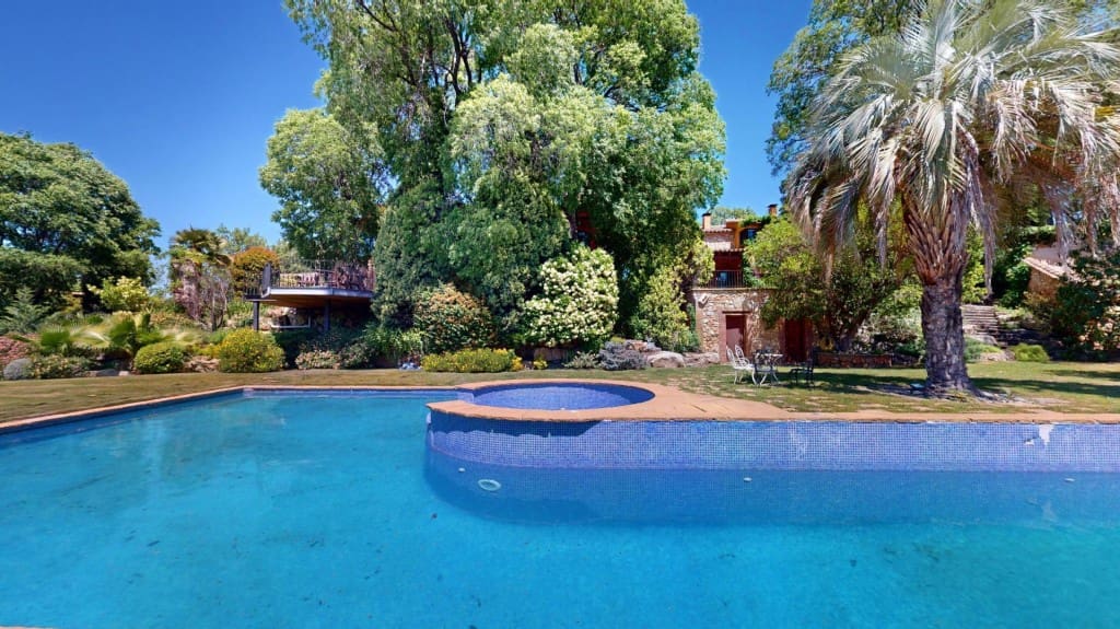 5 bedroom Finca/Country House for sale in Gelida with pool - € 1,700,000 (Ref: 9820297)