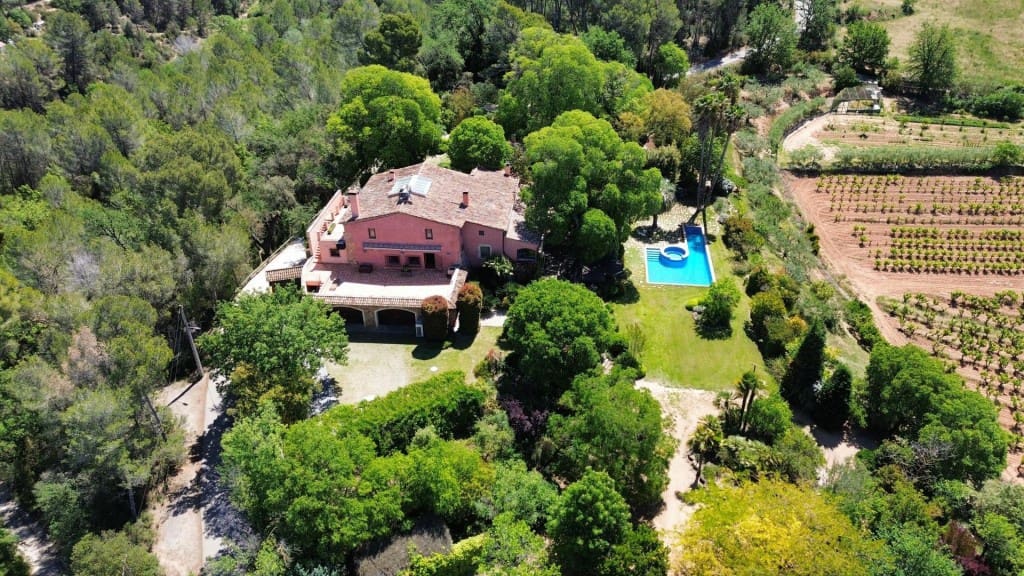 5 bedroom Finca/Country House for sale in Gelida with pool - € 1,700,000 (Ref: 9820297)