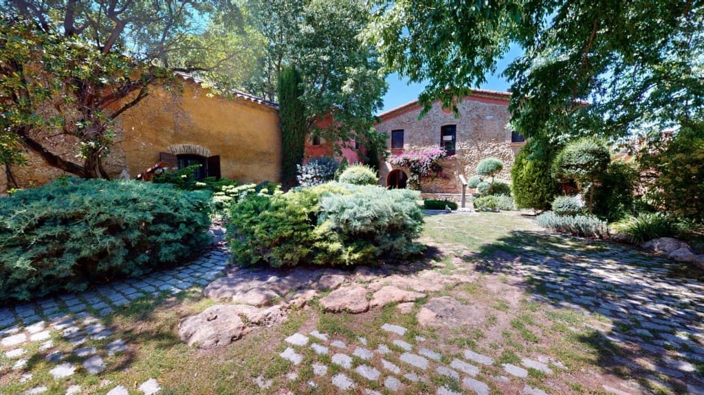 5 bedroom Finca/Country House for sale in Gelida with pool - € 1,700,000 (Ref: 9820297)