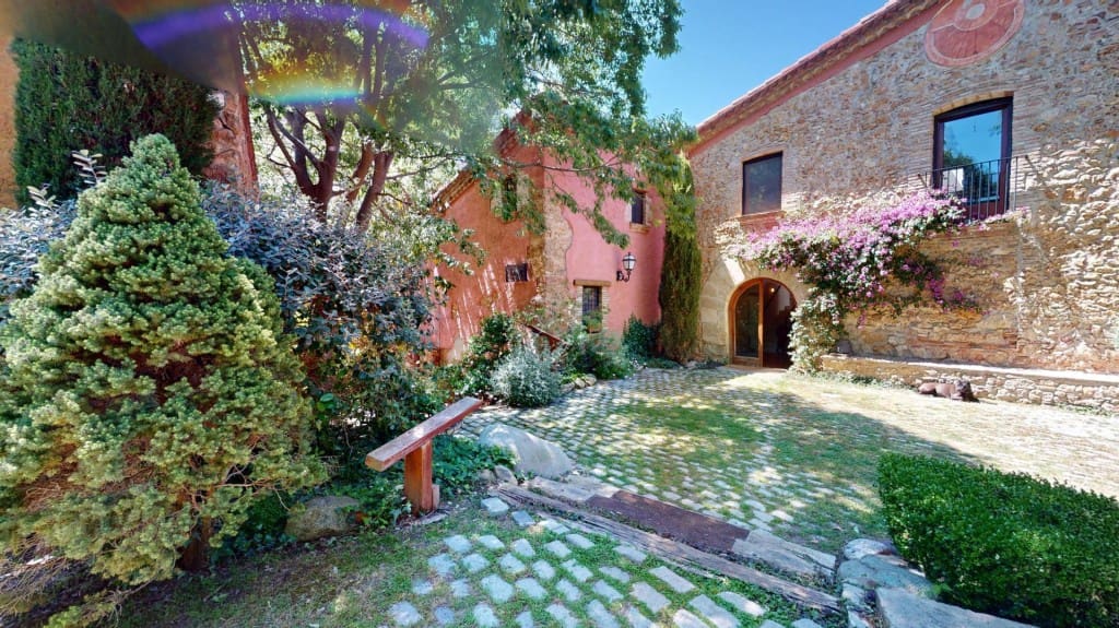 5 bedroom Finca/Country House for sale in Gelida with pool - € 1,700,000 (Ref: 9820297)