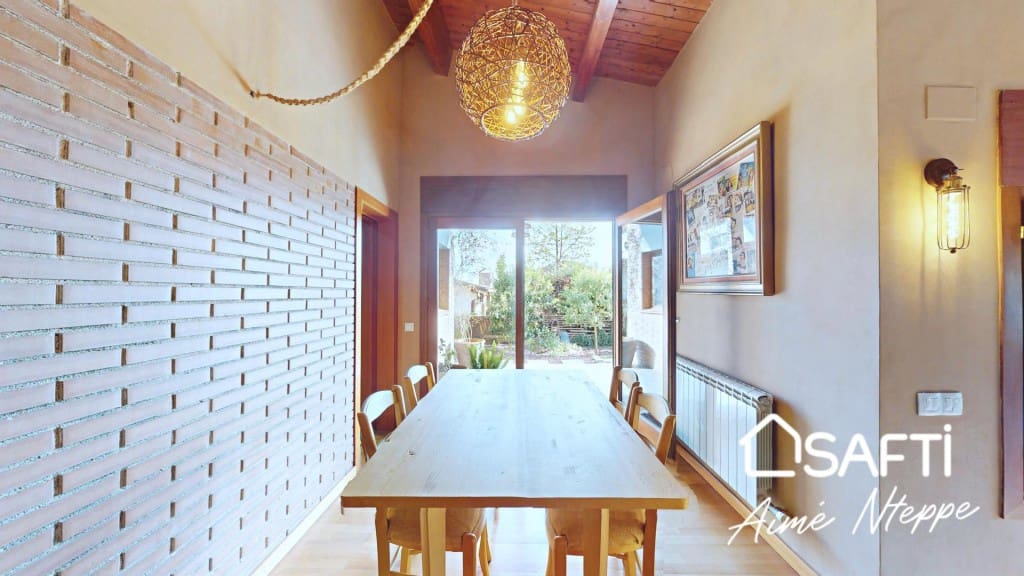 Chalet de 5 habitaciones en Sant Julià de Ramis en venta con piscina - 650.000 € (Ref: 9820298)