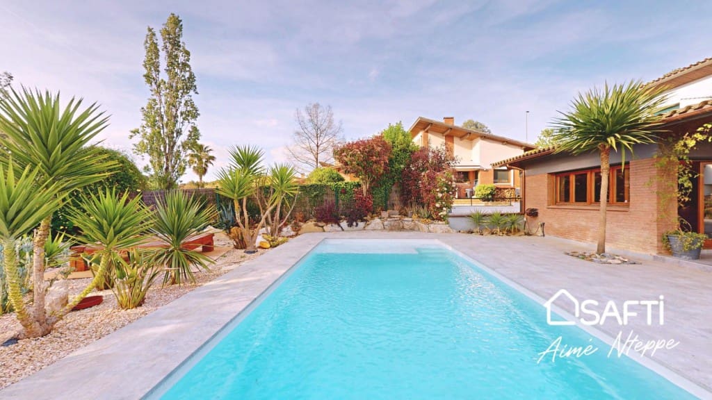 Chalet de 5 habitaciones en Sant Julià de Ramis en venta con piscina - 650.000 € (Ref: 9820298)